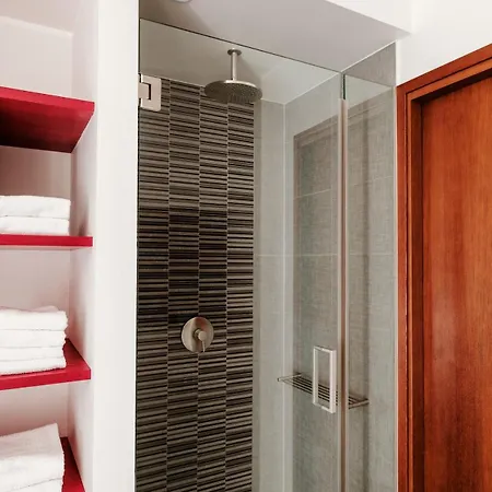 W 180 View Luxury 4br Residence, Sauna Apartment *